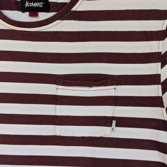 RED stripe t-shirt - Picture 3 of 3